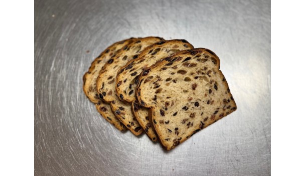 Plakjes krentenbrood